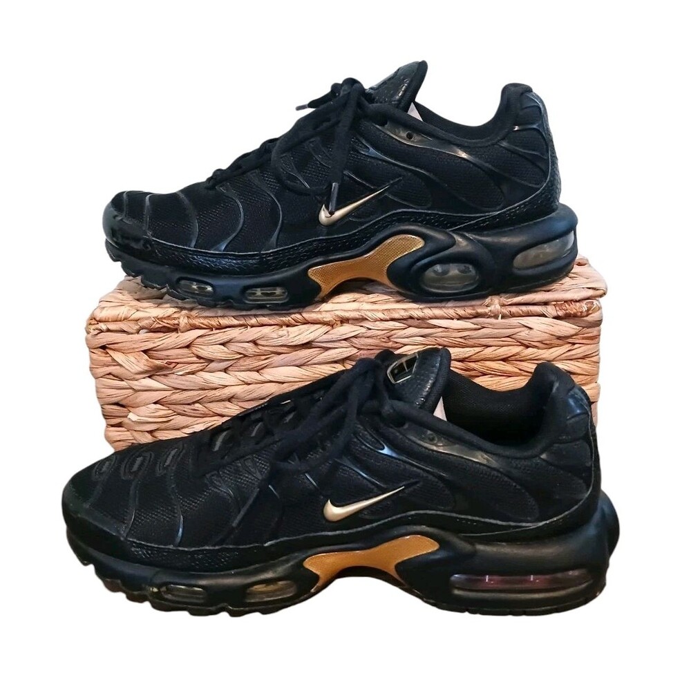 Nike Air Max TN 852630-022 Black & Metallic Gold Men’s Size 9 Running Shoes - Picture 2 of 7